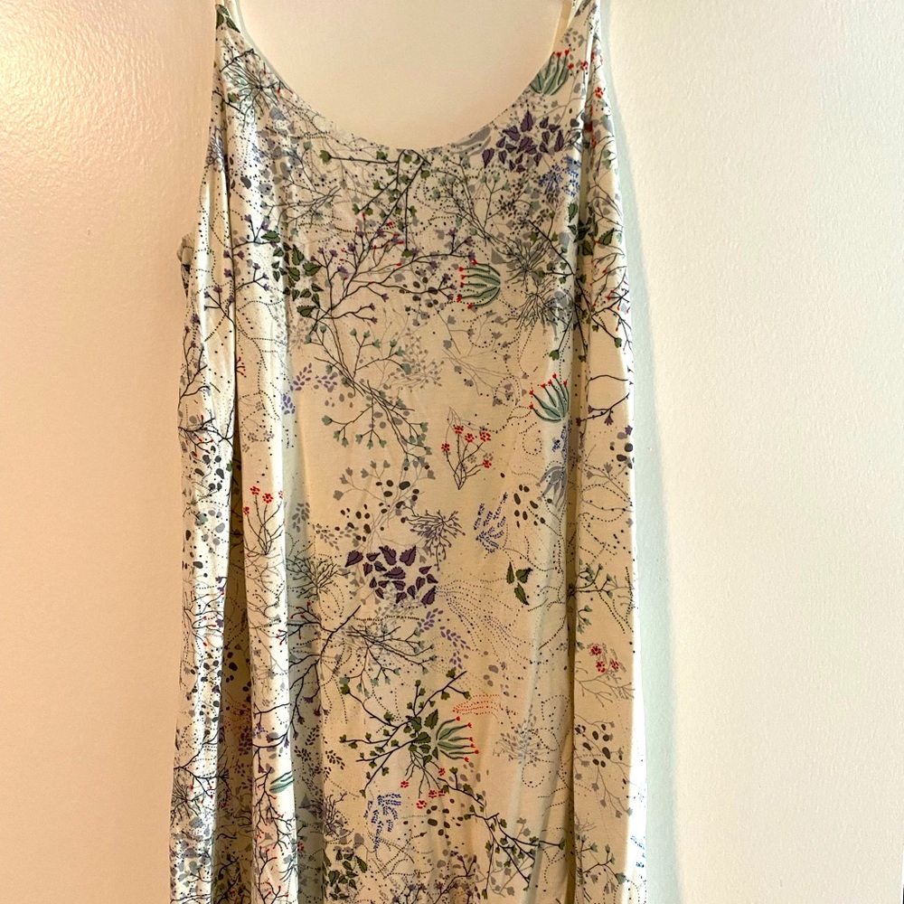 Scoop neck dress